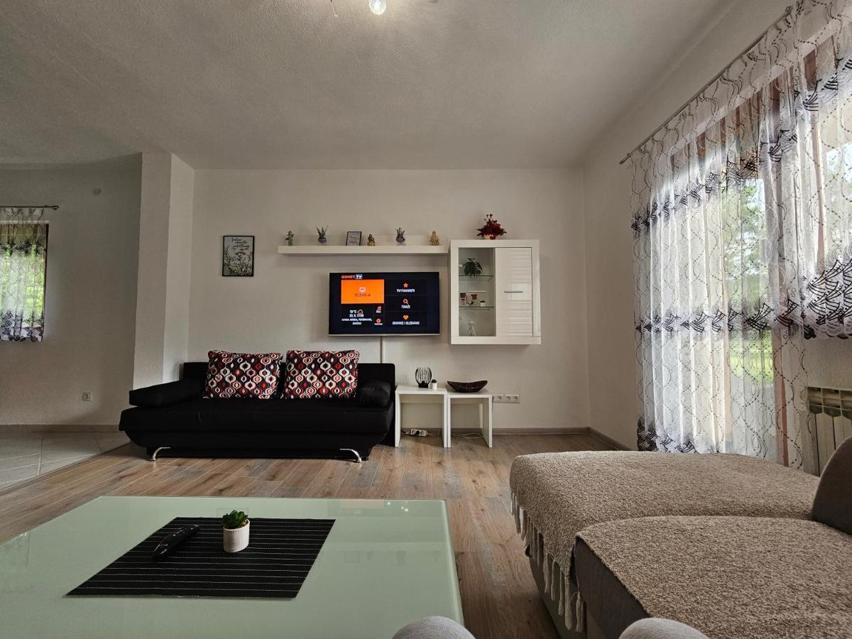 Apartment Topalovic Korenica Esterno foto